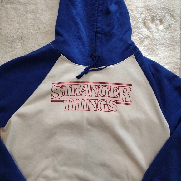 Netflix - Stranger Things Colorblock Hoodie - Picture 4 of 12